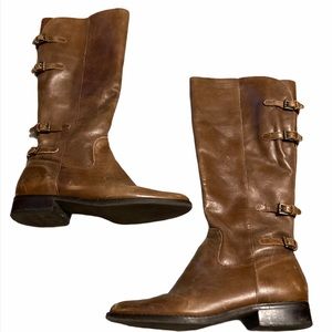 COCONUTS 8.5 pecan leather buckles on back - zip